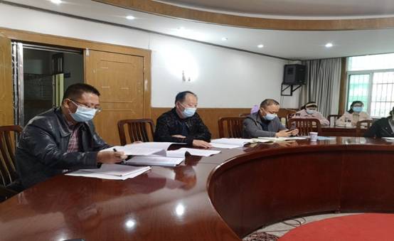 吴鸣虎副校长对湖北科技学院自考本科助学进行调研